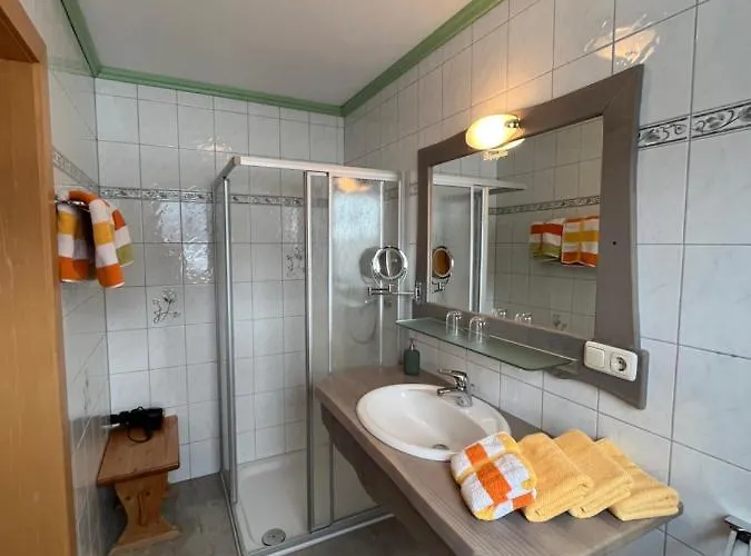 Haus Alpengluehn Bed & Breakfast